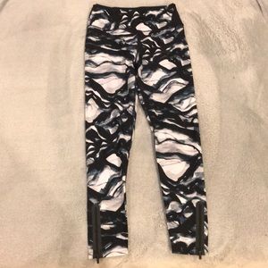 These are leggings from DKNY!